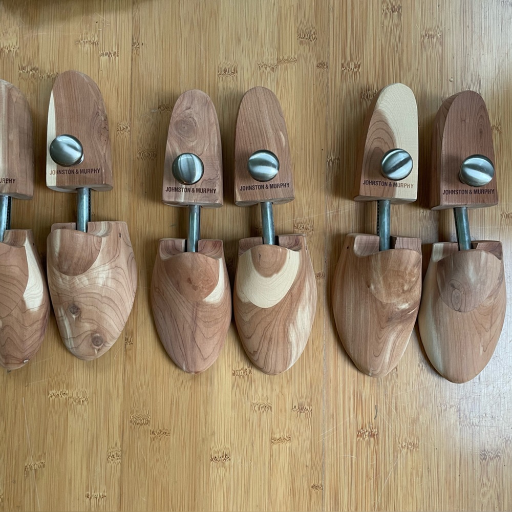 Johnston & Murphy cedar shoe trees. Men